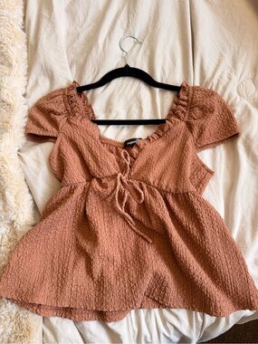 Textured Tie-Front Peasant Top - Rust